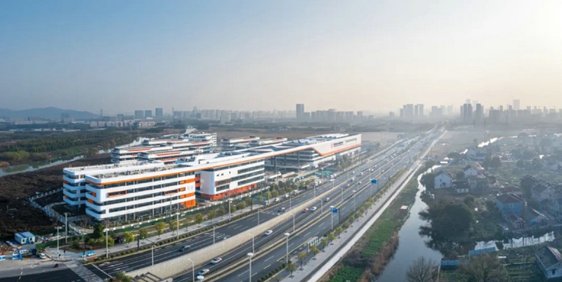 21华中师大苏州实验中学实拍图.jpg