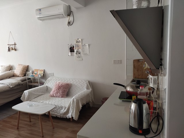 1122.jpg 屋里被折腾得一塌糊涂,拿什么和无赖租客扯皮?